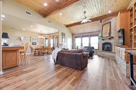 3188 Us Highway 82 Bells TX 75414