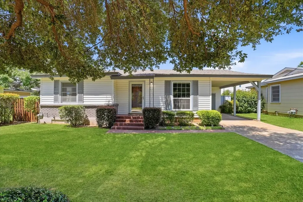 Westworth Village TX, 109 Casstevens Street