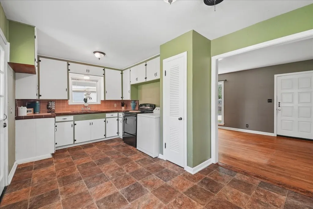 109 Casstevens Street Westworth Village TX 76114