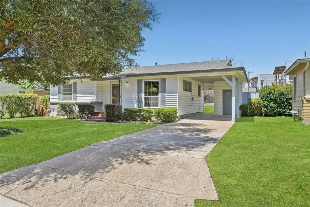 109 Casstevens Street Westworth Village TX 76114
