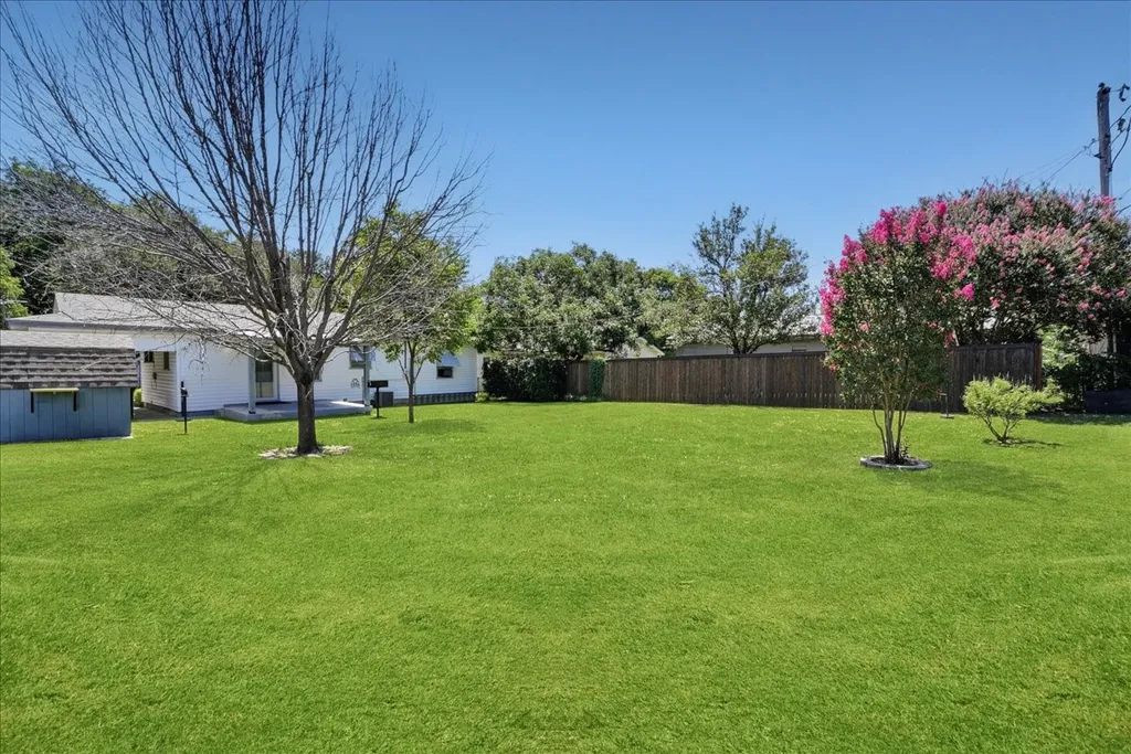 109 Casstevens Street Westworth Village TX 76114