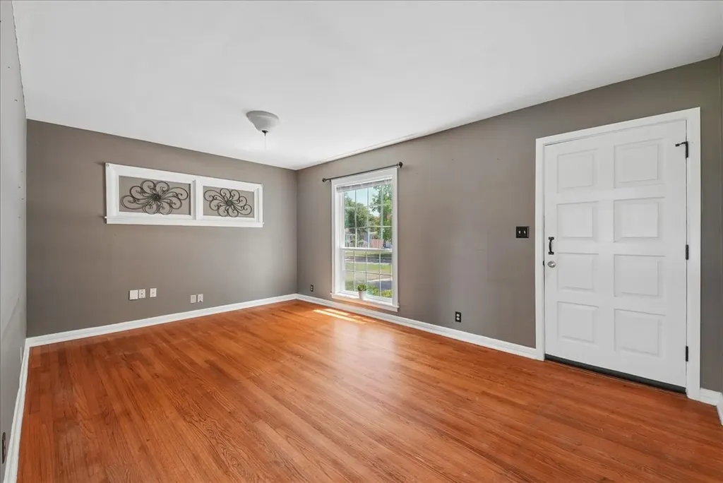 109 Casstevens Street Westworth Village TX 76114
