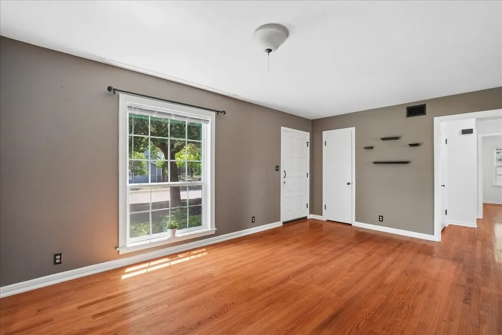 109 Casstevens Street Westworth Village TX 76114