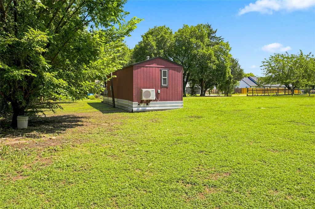 740 E Marshall Avenue Cooper TX 75432