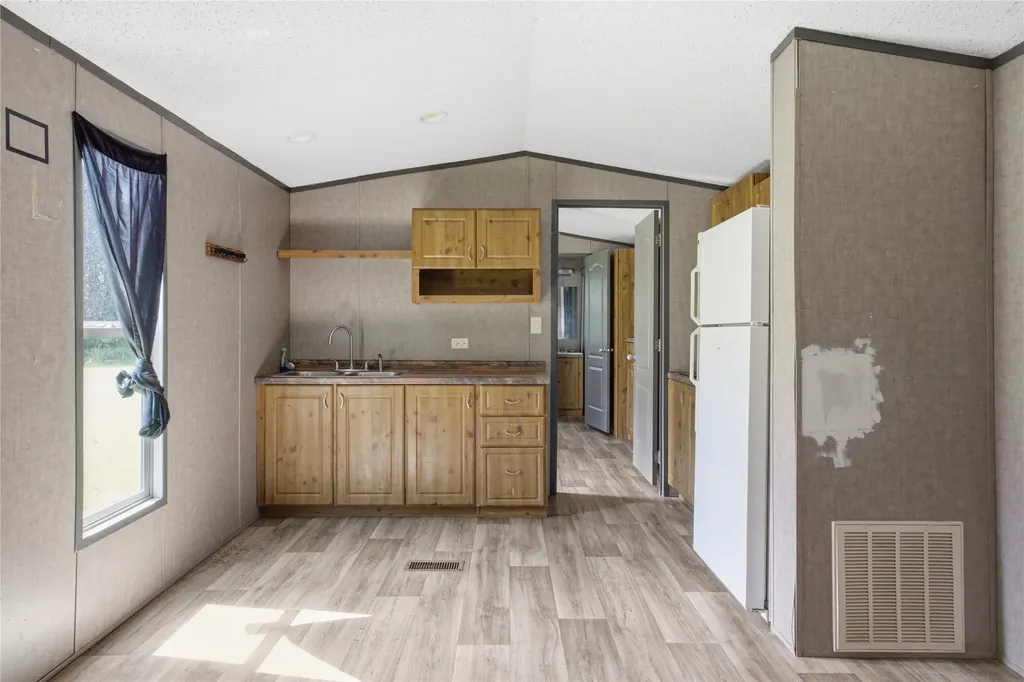 740 E Marshall Avenue Cooper TX 75432