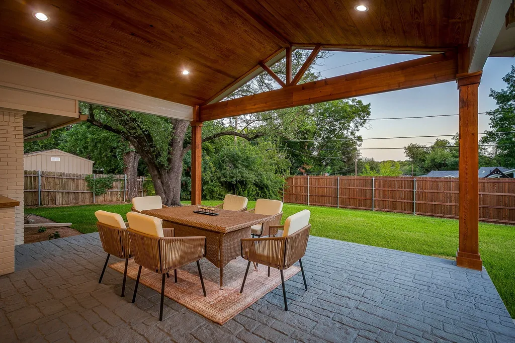 3936 Floyd Drive Fort Worth TX 76116