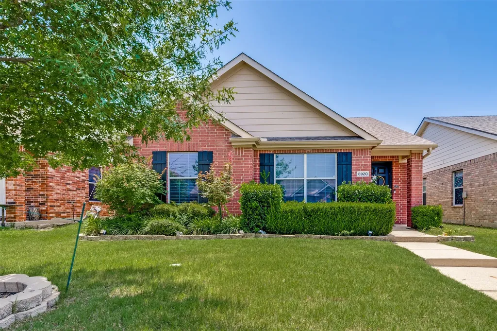 8920 Stewart Street Cross Roads TX 76227