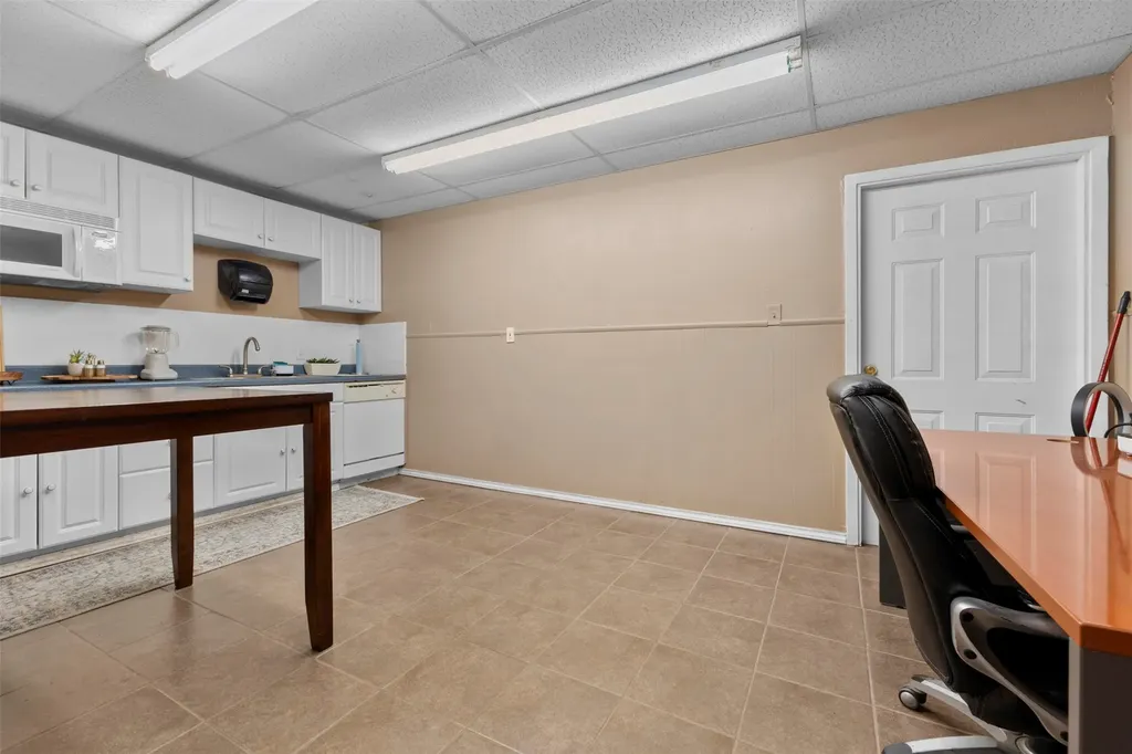 6917 Russell Curry Road Arlington TX 76001