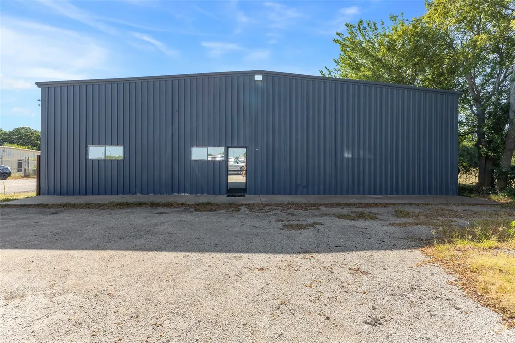 6917 Russell Curry Road Arlington TX 76001