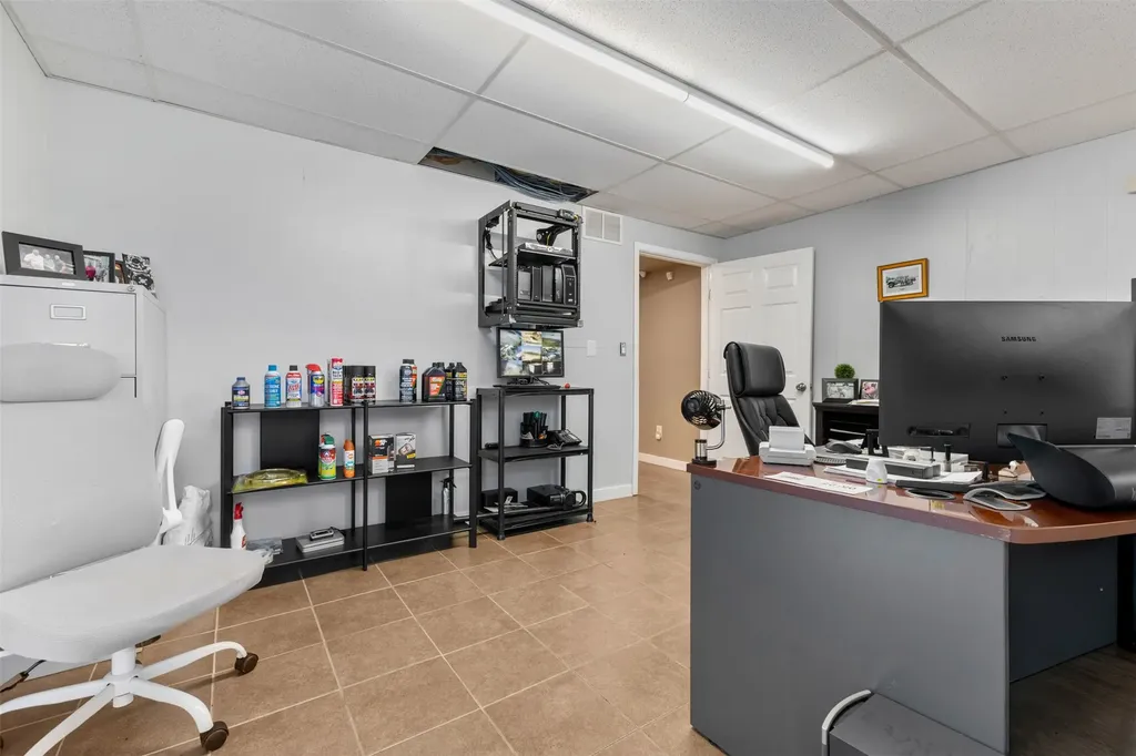 6917 Russell Curry Road Arlington TX 76001