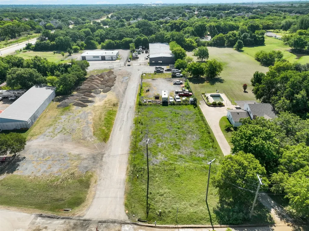 6917 Russell Curry Road Arlington TX 76001