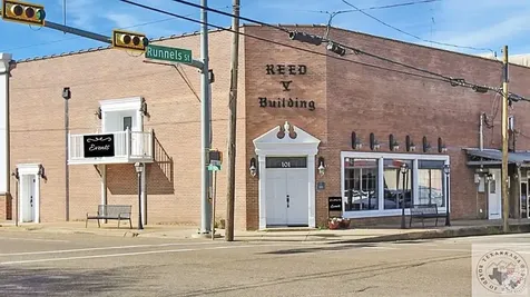 101 Runnels De Kalb TX 75559