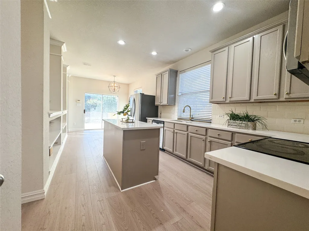 403 Rock Rose Drive Duncanville TX 75137