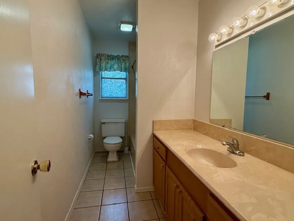 3820 Sagebrush Road Benbrook TX 76116