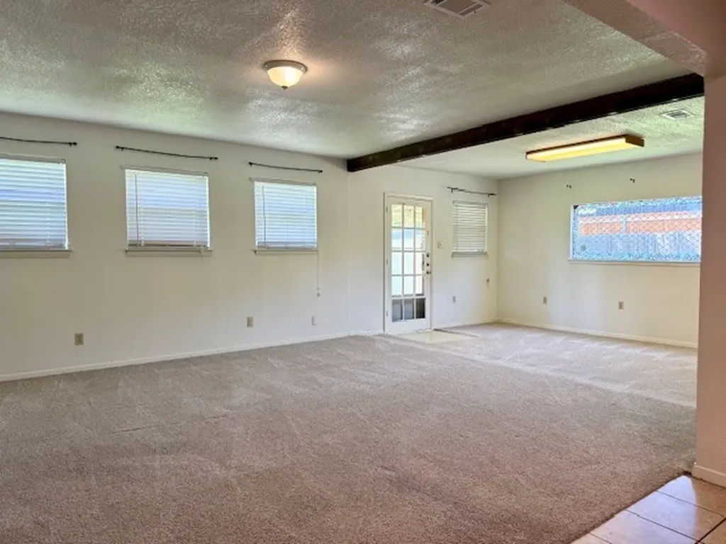 3820 Sagebrush Road Benbrook TX 76116