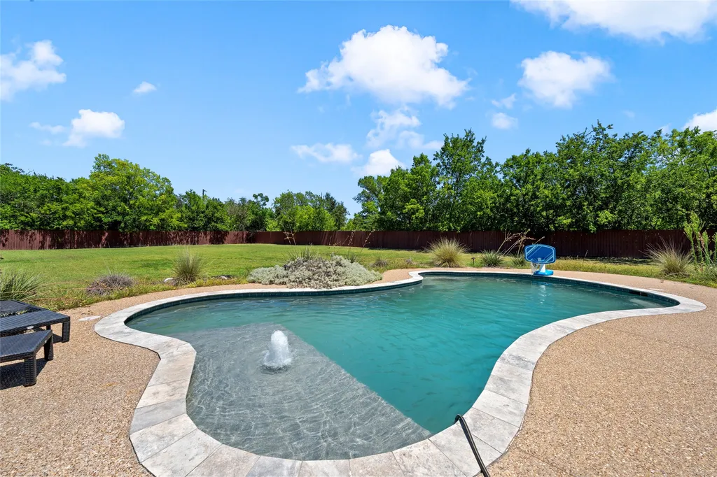 1022 S Old Robinson Road Robinson TX 76706