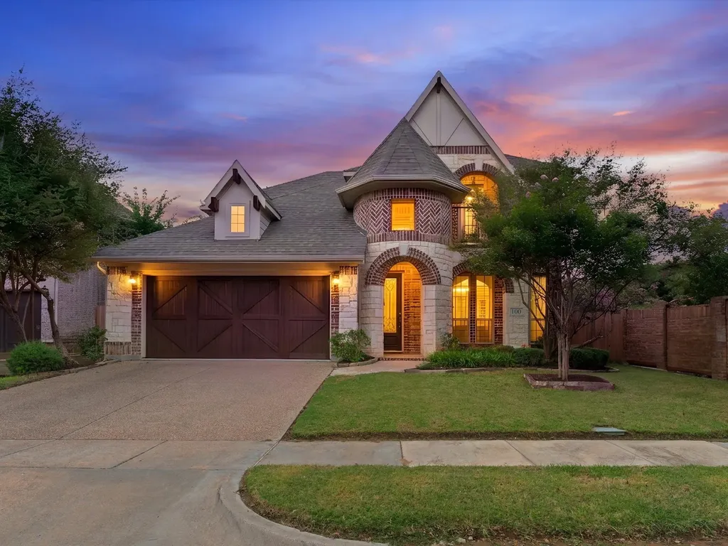 100 Griffith Court Euless TX 76039