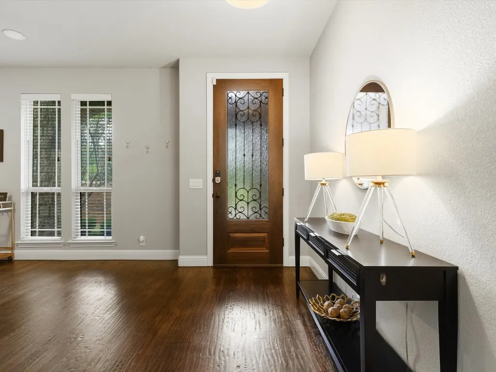100 Griffith Court Euless TX 76039