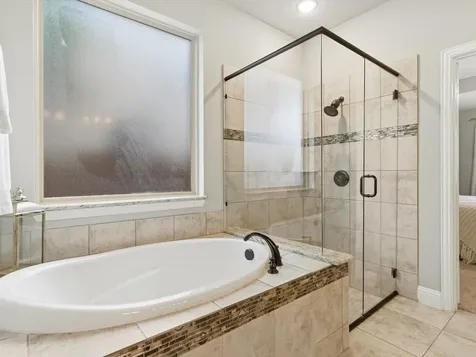 100 Griffith Court Euless TX 76039