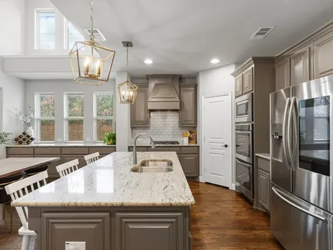 100 Griffith Court Euless TX 76039