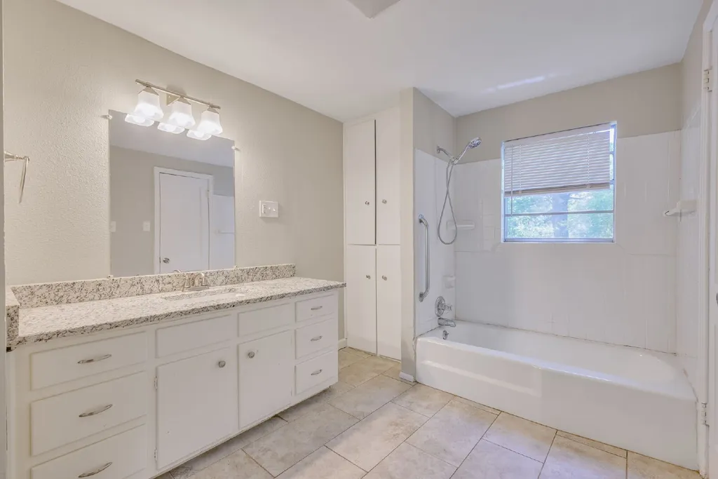 107 Windsor Court Weatherford TX 76086