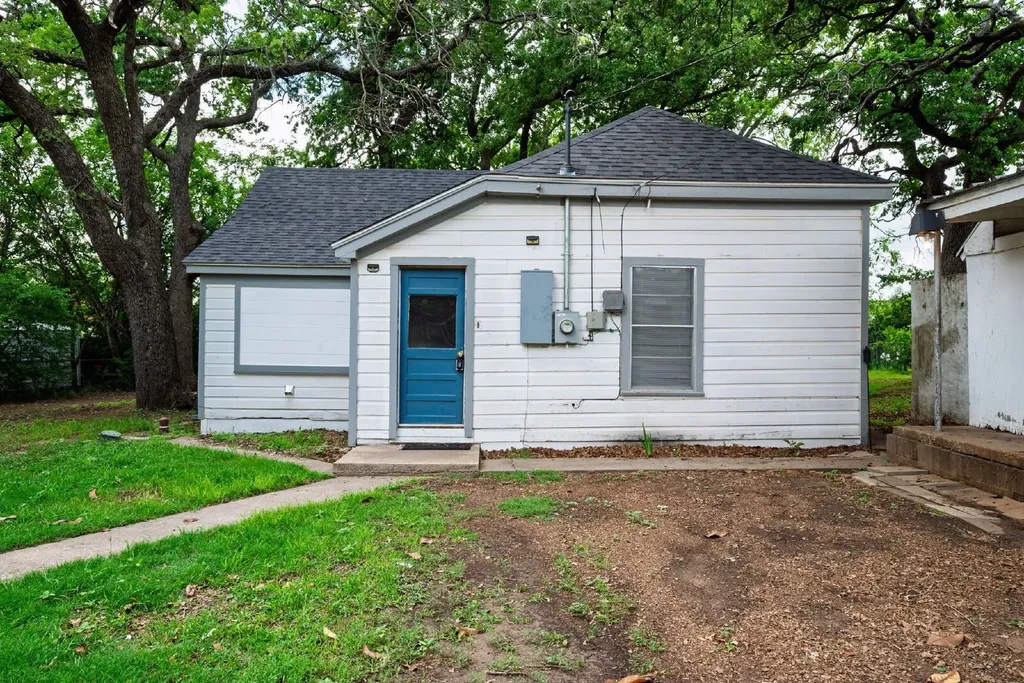 107 Windsor Court Weatherford TX 76086