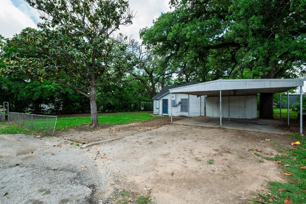107 Windsor Court Weatherford TX 76086