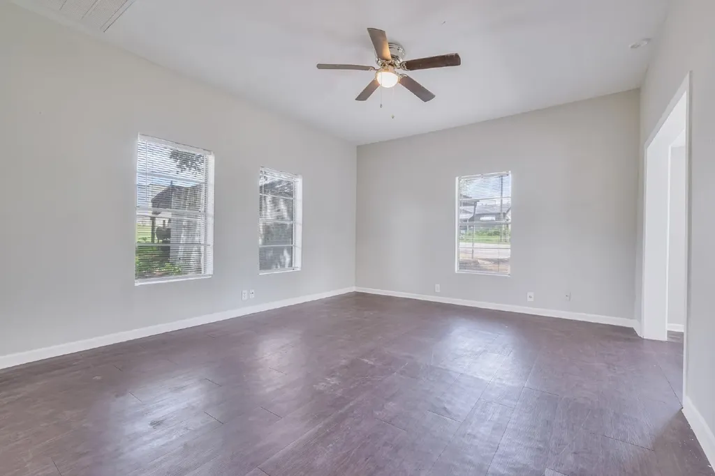 107 Windsor Court Weatherford TX 76086