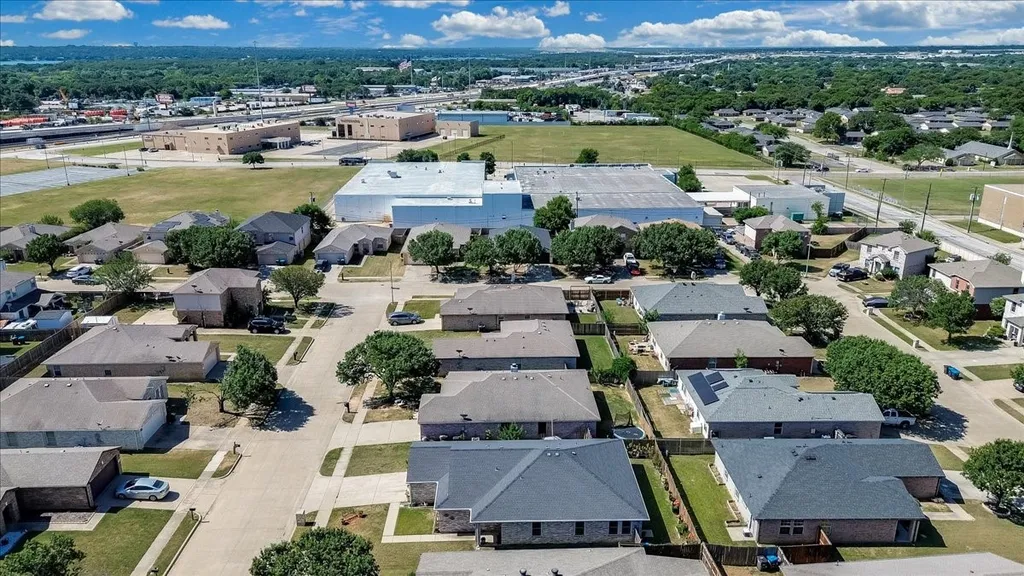 2612 Diver Court Fort Worth TX 76119