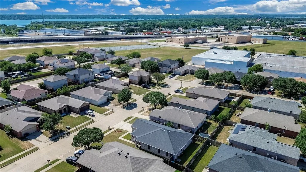 2612 Diver Court Fort Worth TX 76119