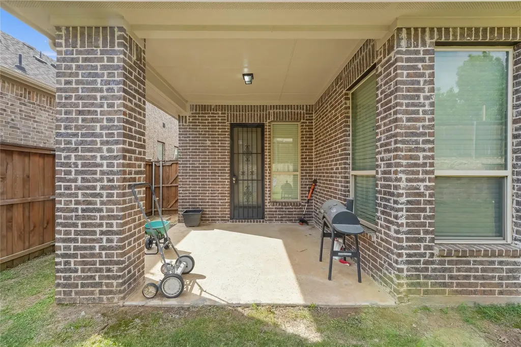 3421 Poinsettia Way Irving TX 75038