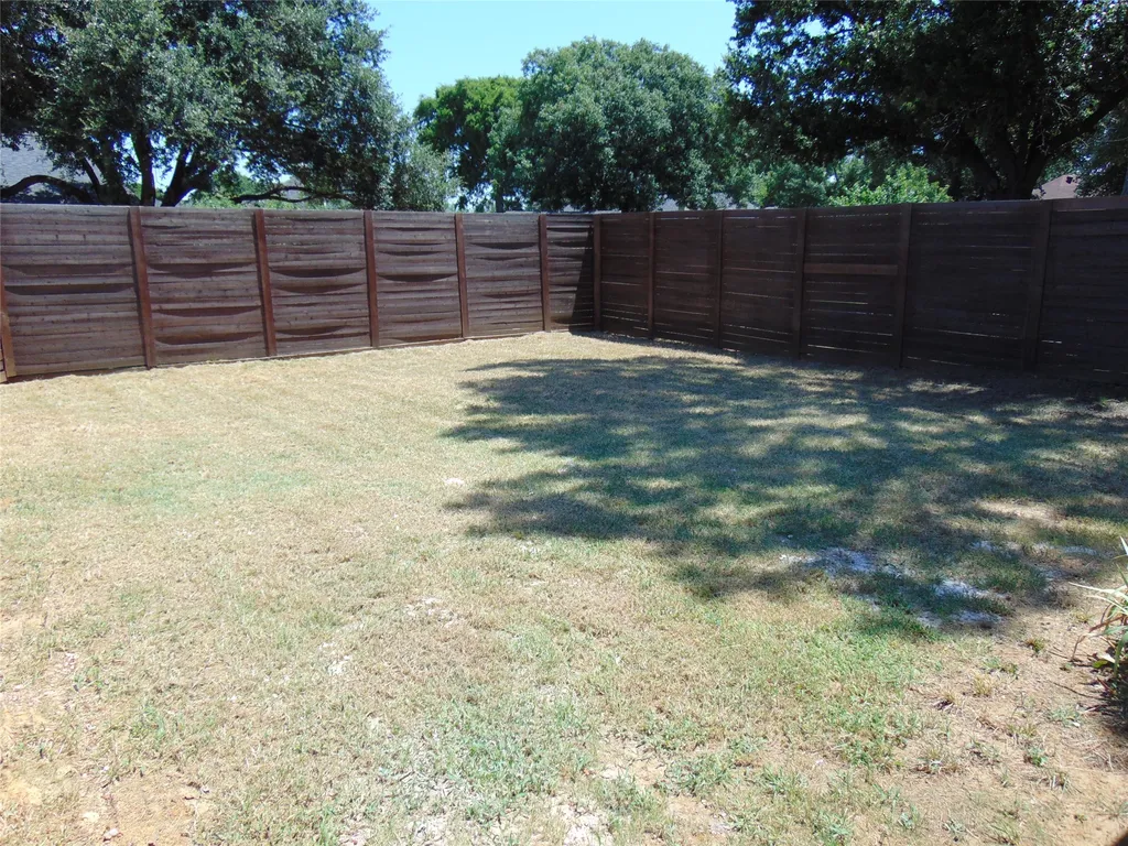 9 Whispering Lane Hickory Creek TX 75065
