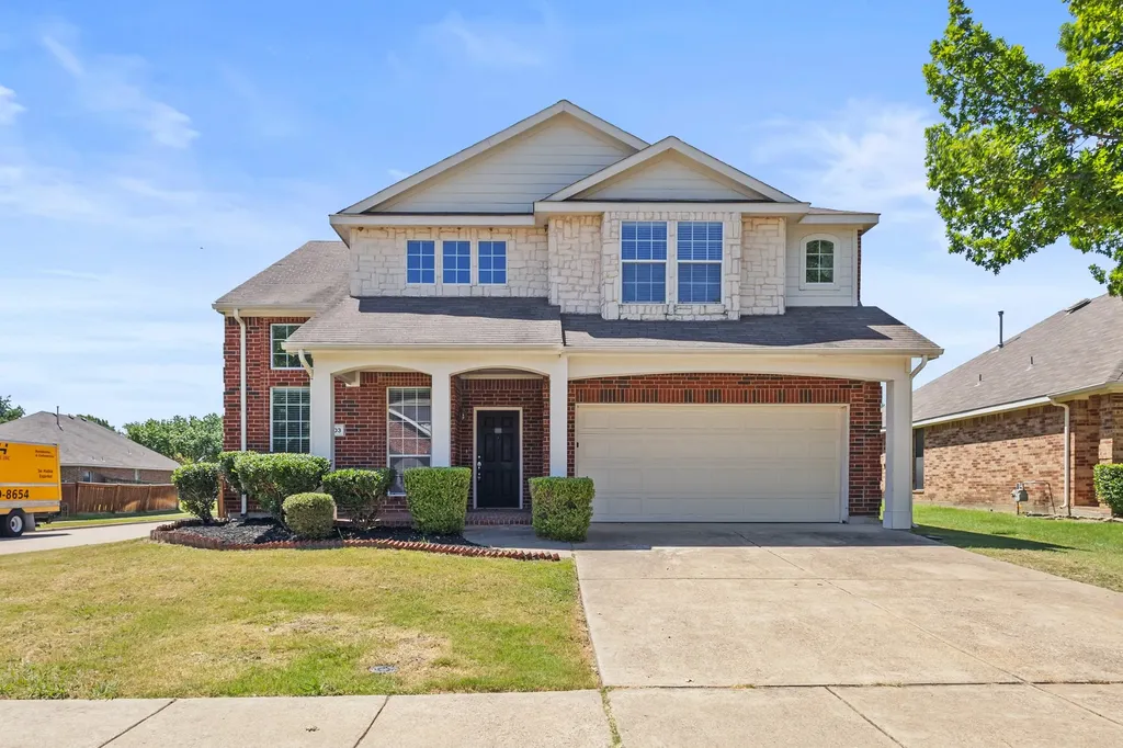 3203 Guadaloupe Grand Prairie TX 75054