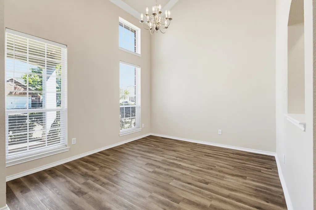 3203 Guadaloupe Grand Prairie TX 75054