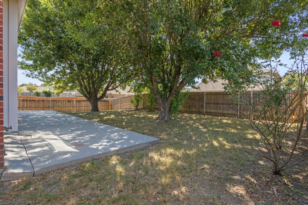 3203 Guadaloupe Grand Prairie TX 75054