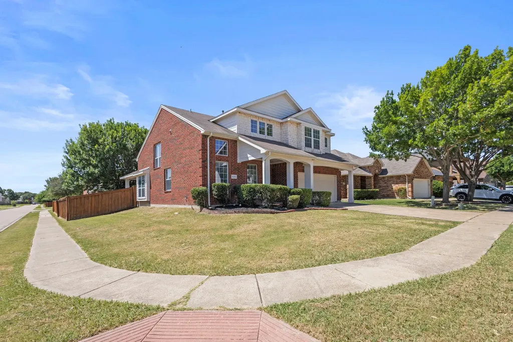 3203 Guadaloupe Grand Prairie TX 75054