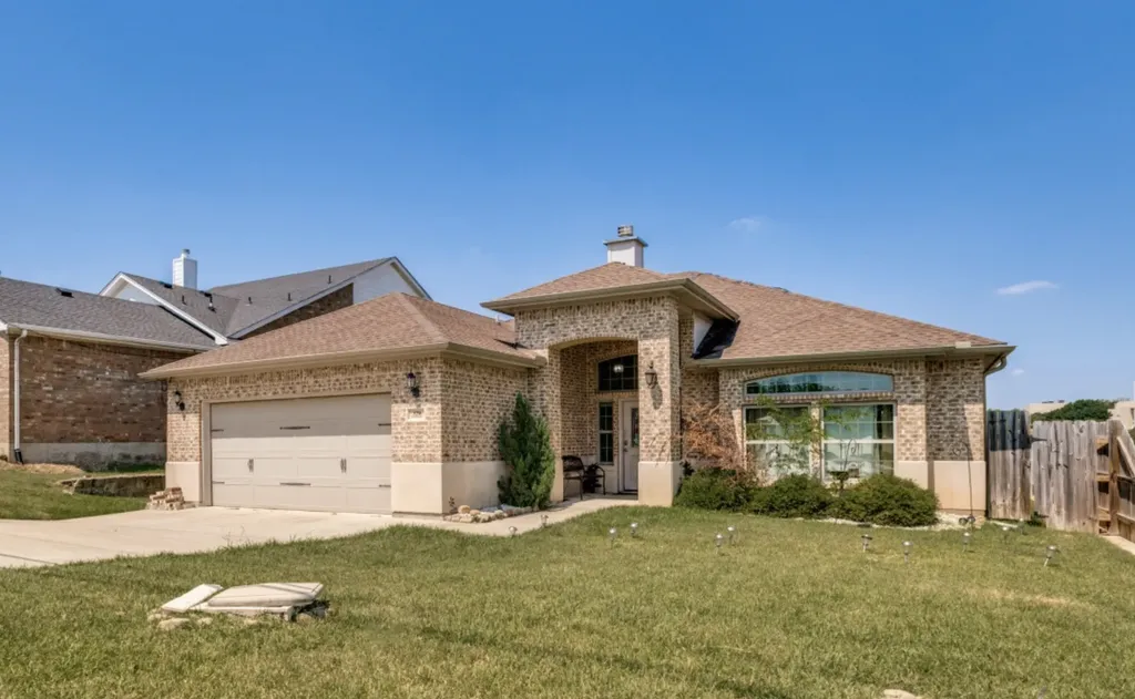 529 5th Street Grand Prairie TX 75050