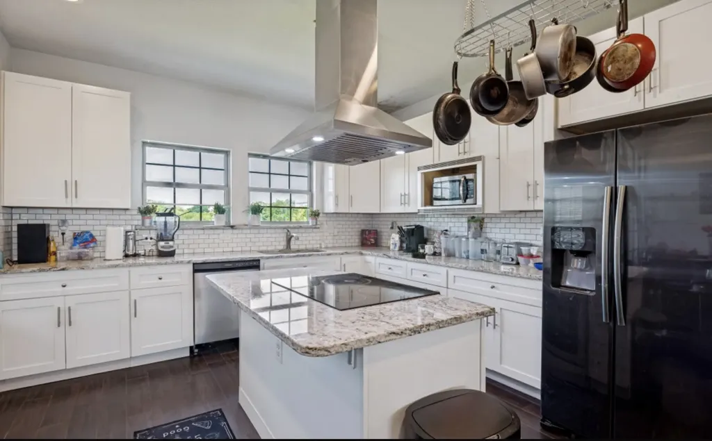 529 5th Street Grand Prairie TX 75050