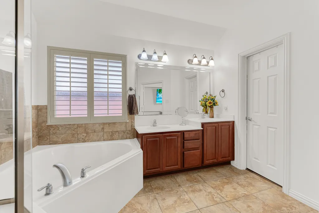 5729 New Castle Drive Richardson TX 75082
