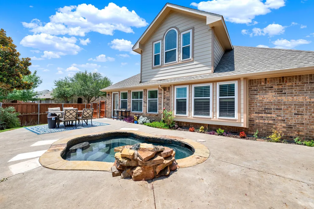 5729 New Castle Drive Richardson TX 75082