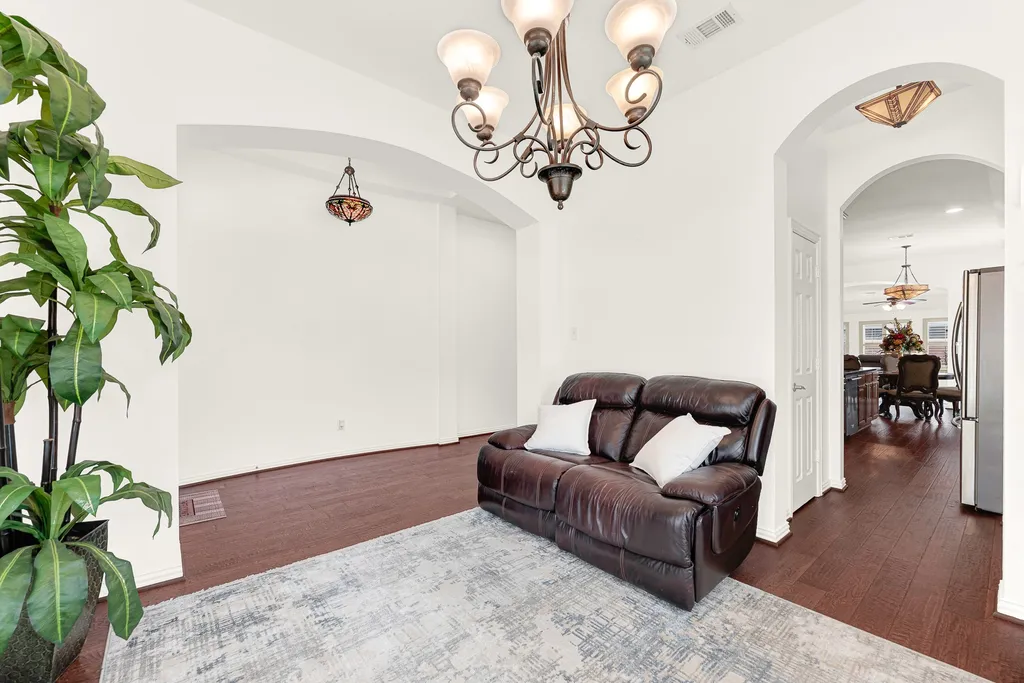 5729 New Castle Drive Richardson TX 75082