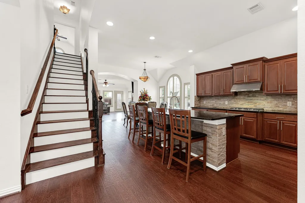 5729 New Castle Drive Richardson TX 75082