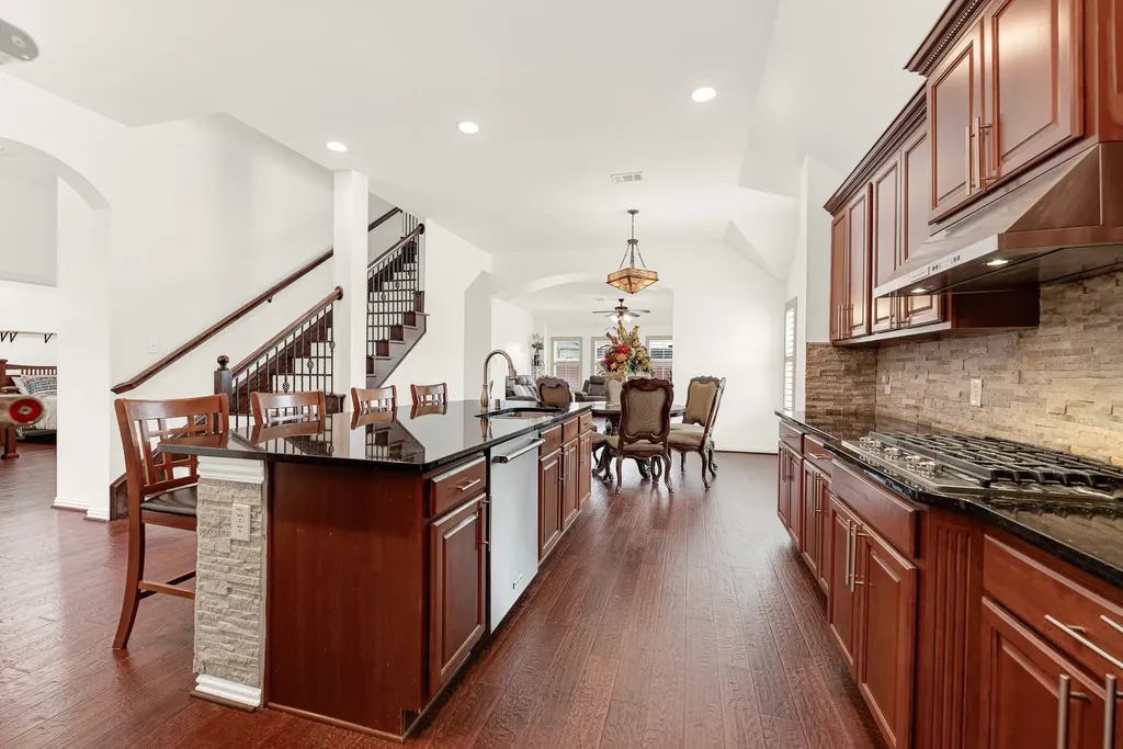 5729 New Castle Drive Richardson TX 75082