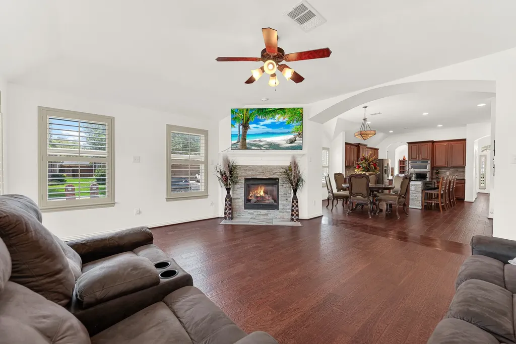 5729 New Castle Drive Richardson TX 75082