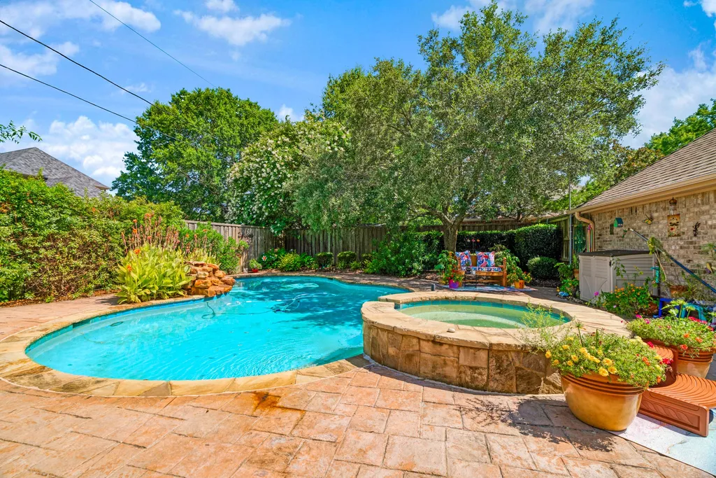 2850 Willow Bend Paris TX 75462