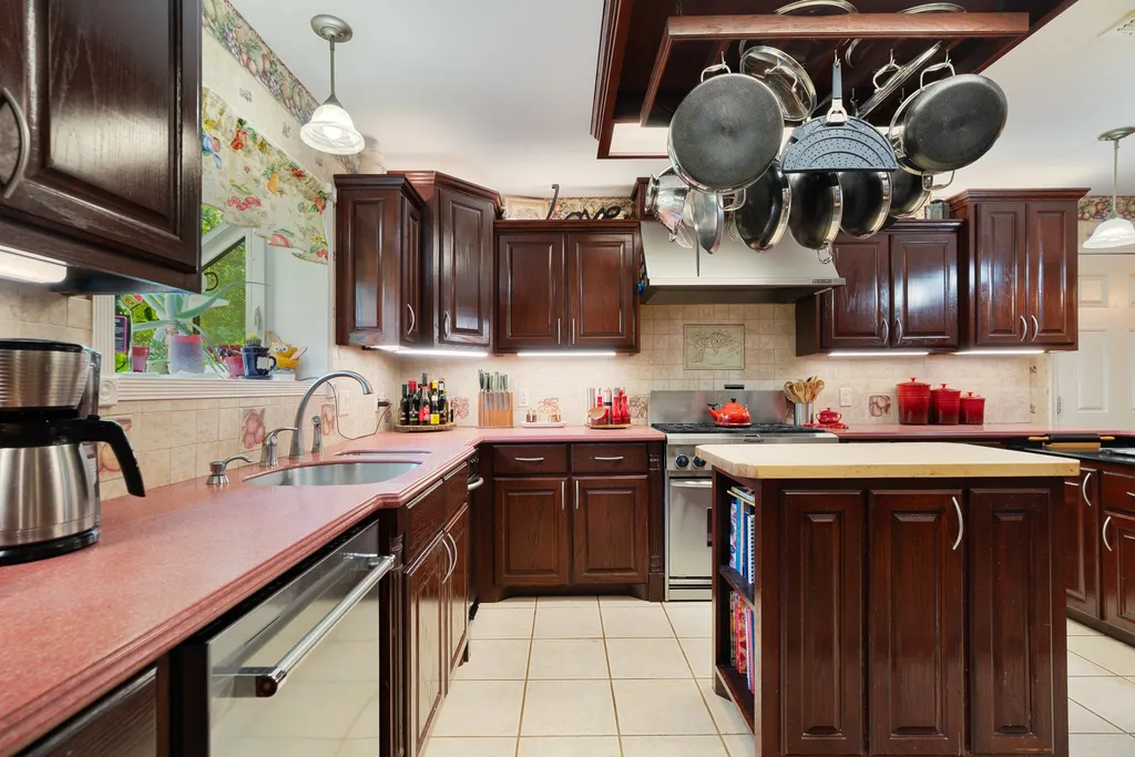 2850 Willow Bend Paris TX 75462