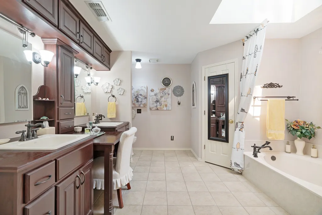 2850 Willow Bend Paris TX 75462
