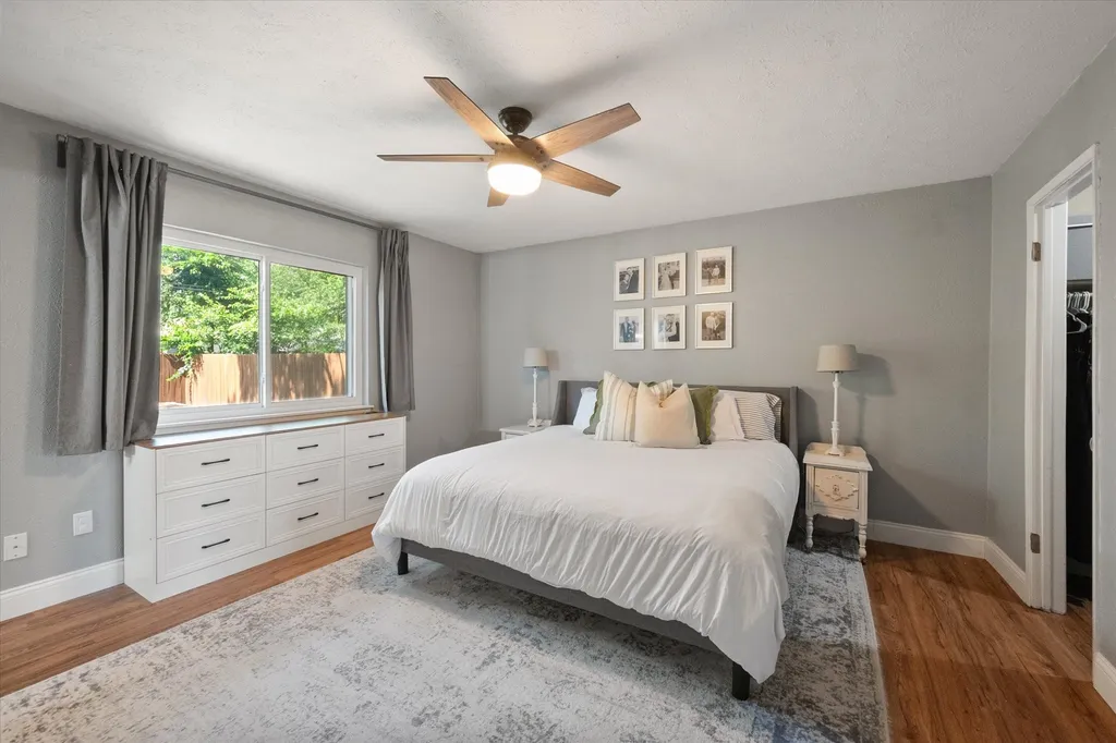 6909 Arborbrook Drive North Richland Hills TX 76182