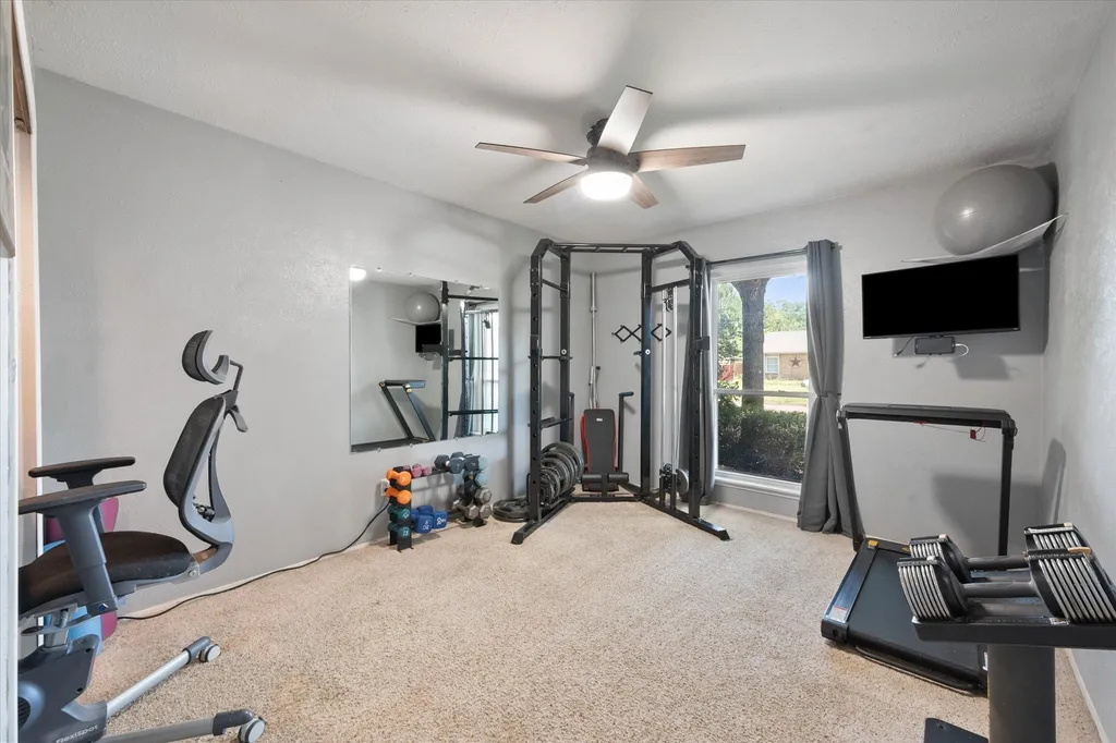 6909 Arborbrook Drive North Richland Hills TX 76182
