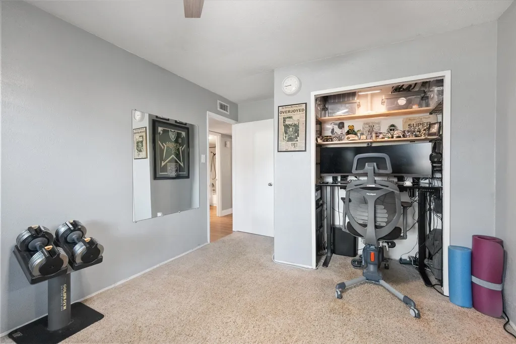 6909 Arborbrook Drive North Richland Hills TX 76182